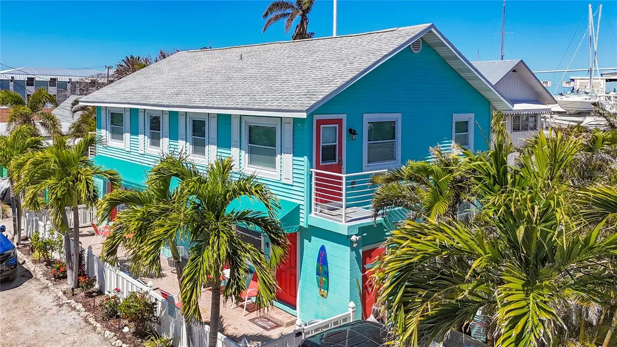 308 2ND ST N #202, Bradenton Beach, FL 34217