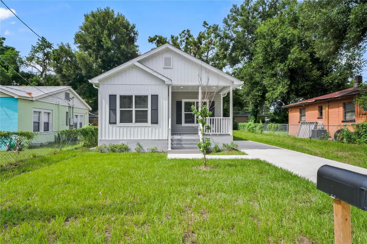 3410 LINDELL AVE, Tampa, FL 33610