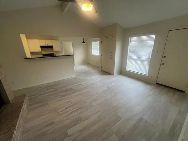 807 Lloyd LN #A, Elgin, TX 78621