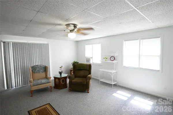 105 Owens AVE NE, Drexel, NC 28690