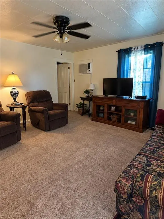 1001 Grant ST, Neodesha, KS 66757