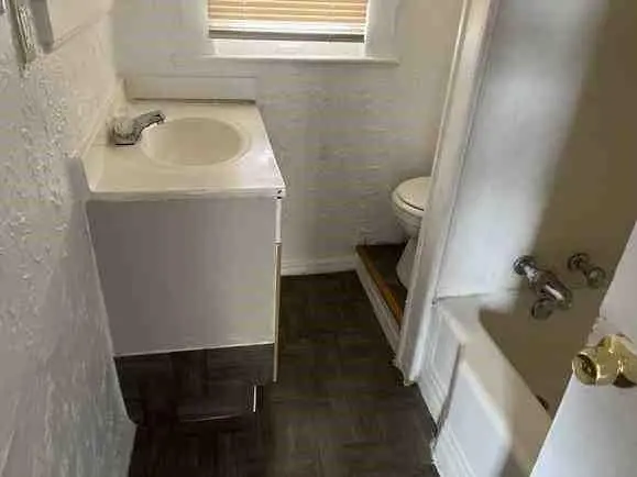 4137 Virginia AVE, Kansas City, MO 64110