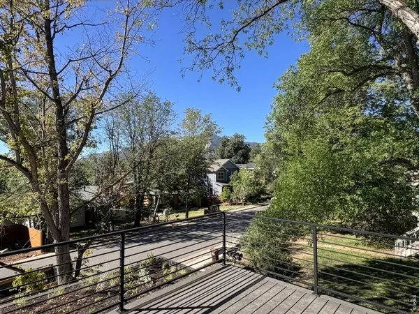 2445 Bluff, Boulder, CO 80304