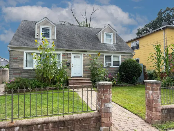 162 Princeton ST, Hempstead, NY 11550