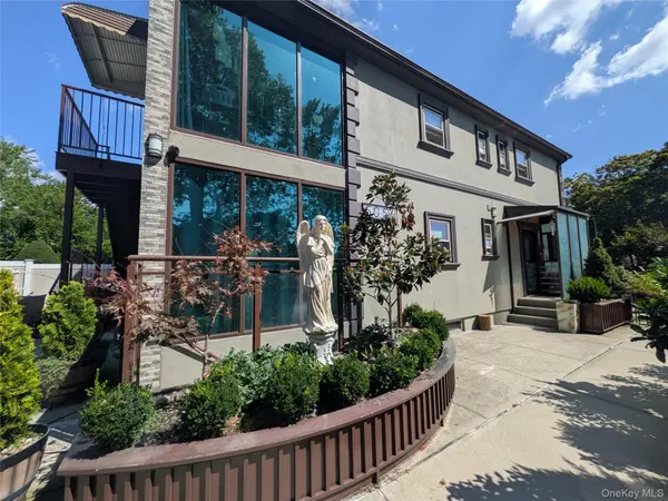 50-56 Utopia Pkwy, Fresh Meadows, NY 11365