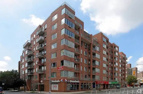 6314 Queens BLVD #3E, Woodside, NY 11377