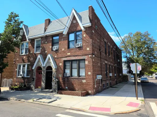 70-02 69th ST, Glendale, NY 11385