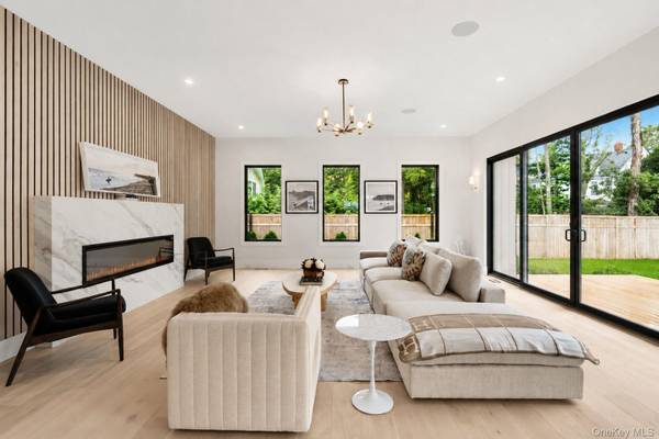 54 Rampasture RD, East Hampton, NY 11946