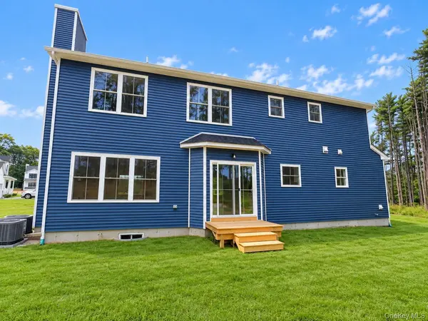 Lot #36 Fox Run CT, Ridge, NY 11961