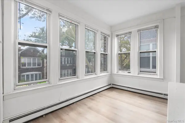 88-49 81st AVE #2F, Glendale, NY 11385