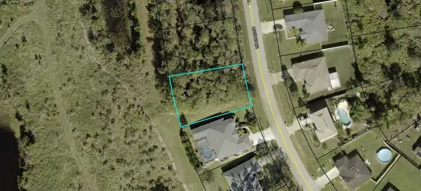 125 LONDON DR, Palm Coast, FL 32137