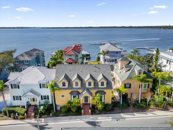 307 SHADOW HARBOUR LN #307, Mount Dora, FL 32757