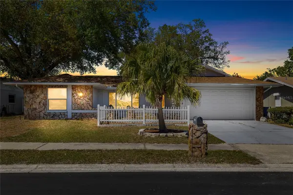 8019 CEDAR RUN DR, Port Richey, FL 34668