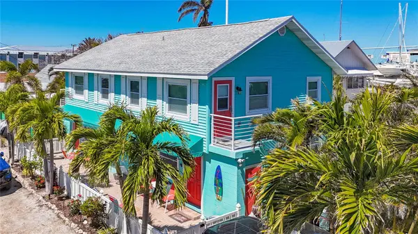 308 2ND ST N #202,  Bradenton Beach,  FL 34217