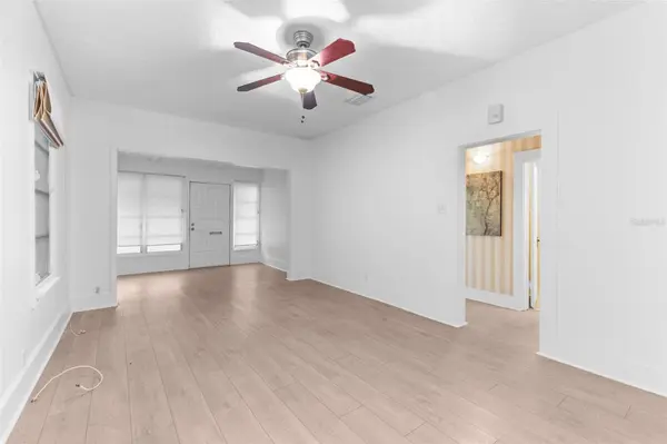 304 W FLORA ST, Tampa, FL 33604