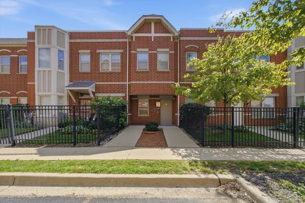 6710 S Keating AVE #203, Chicago, IL 60629