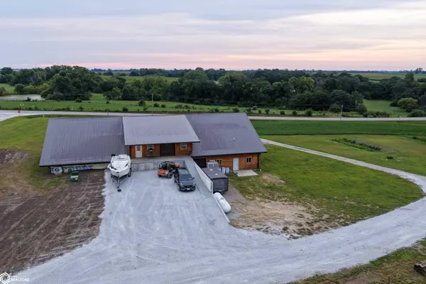 21718 Highway J5T, Moravia, IA 52571