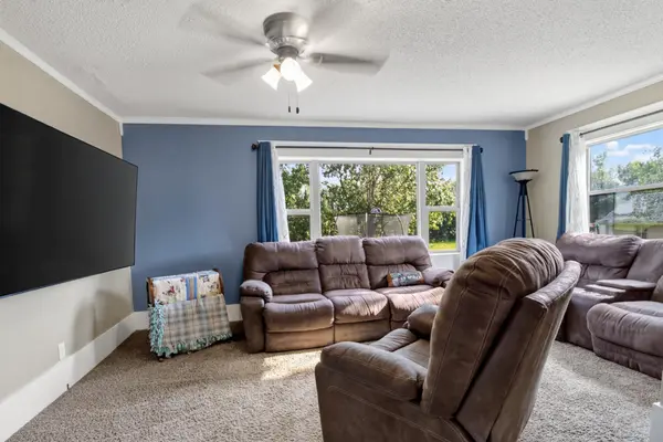 3792 Fryksande NW, Evansville, MN 56326