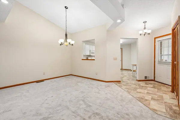 13048 Falcons WAY, Savage, MN 55378
