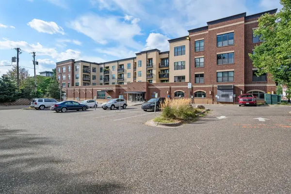 15 E Franklin AVE #210, Minneapolis, MN 55404