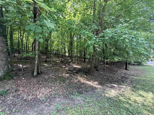 E769 AUGUSTA LN, Waupaca, WI 54981
