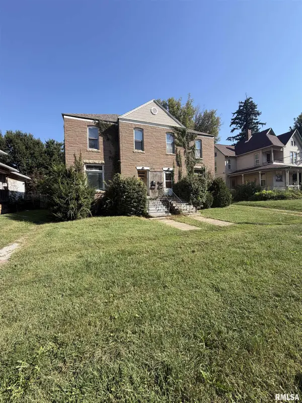 441 E GROVE ST, Galesburg, IL 61401