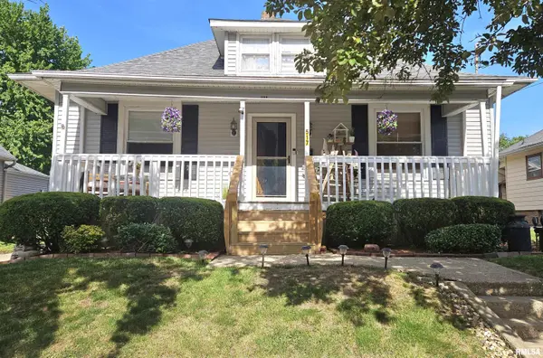 517 BAXTER CT, Canton, IL 61520