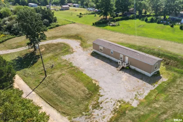 145 CHEROKEE DR, Goreville, IL 62939