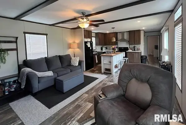 145 CHEROKEE DR, Goreville, IL 62939