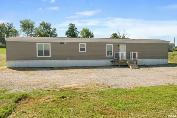 145 CHEROKEE DR, Goreville, IL 62939
