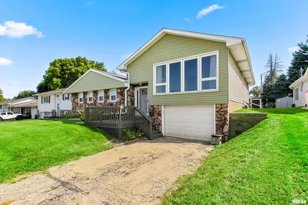 104 PAR 3 LN, East Peoria, IL 61611