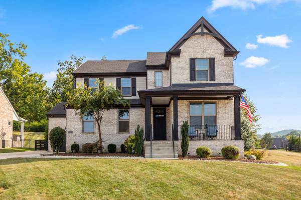 648 Dunmeyer Ct, Nolensville, TN 37135