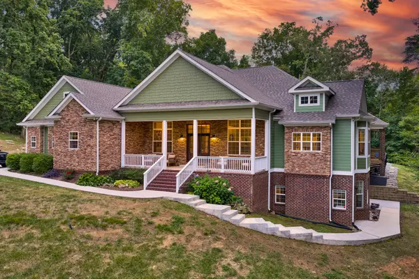7035 Forest Spring Ln, Ooltewah, TN 37363