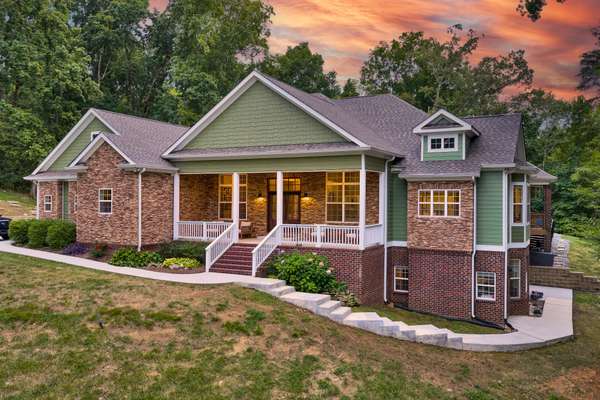 7035 Forest Spring Ln, Ooltewah, TN 37363