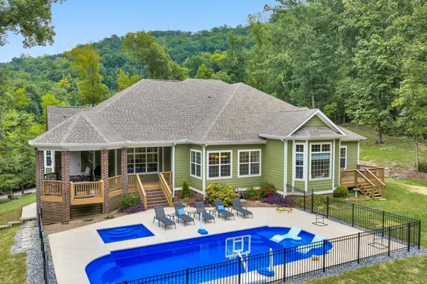 7035 Forest Spring Ln, Ooltewah, TN 37363