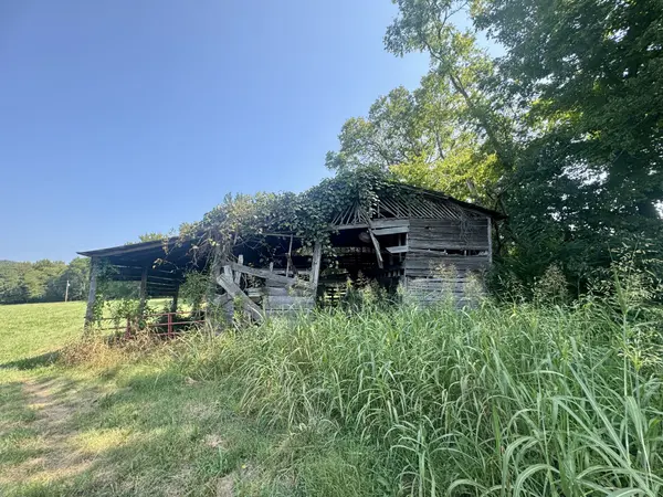 7581 Highway 438 #W, Linden, TN 37096