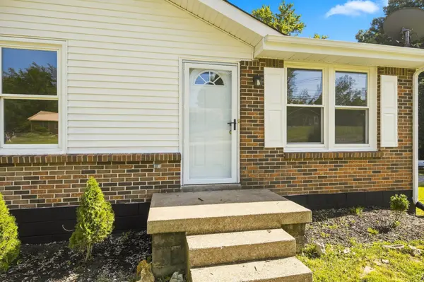 806 Kingsbury Rd, Clarksville, TN 37040