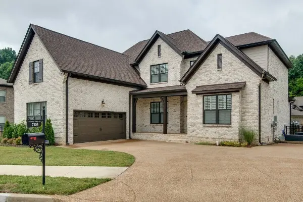 1031 Tiane Trl, Gallatin, TN 37066