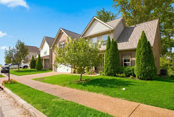 8268 Tapoco Ln, Brentwood, TN 37027