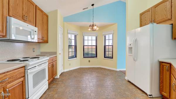 1334 Trey Vista Court, Maryville, TN 37803