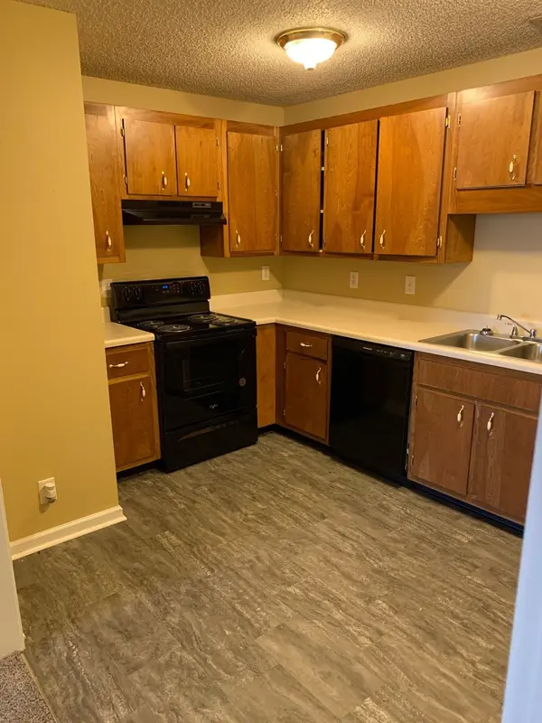 421 Alma Ln #D, Clarksville, TN 37043