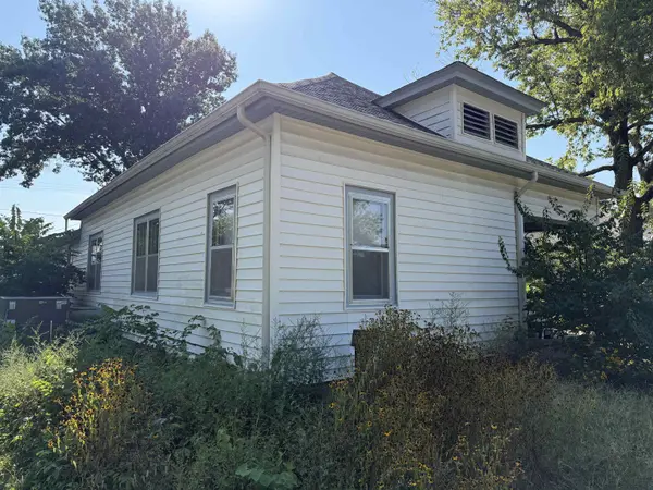 612 N Oak, Eureka, KS 67045