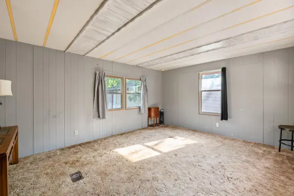 4700 E 56th St S, Derby, KS 67037