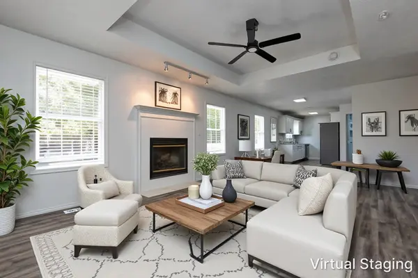 210 E Robin RD, Clever, MO 65631