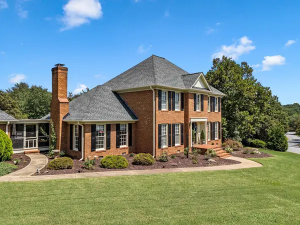 242 W killarney, Moore, SC 29369