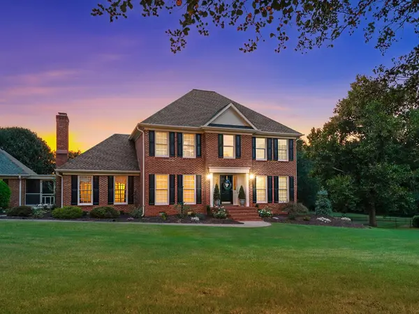 242 W killarney, Moore, SC 29369