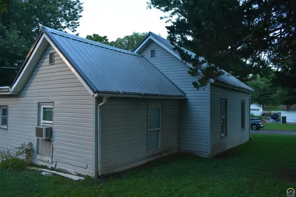 428 E 11th ST, Horton, KS 66439