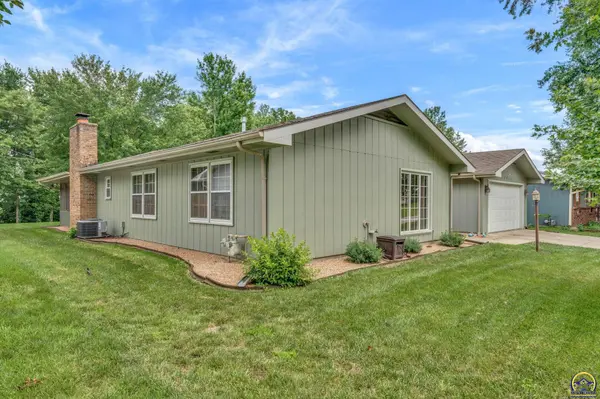 2904 Belle Haven, Lawrence, KS 66046