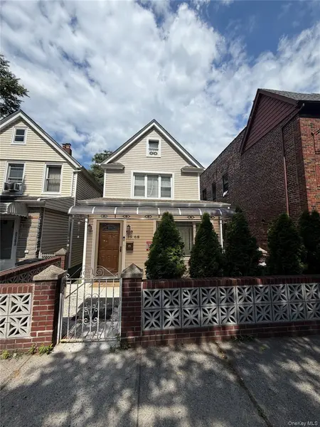 39-68 59th ST, Woodside, NY 11377