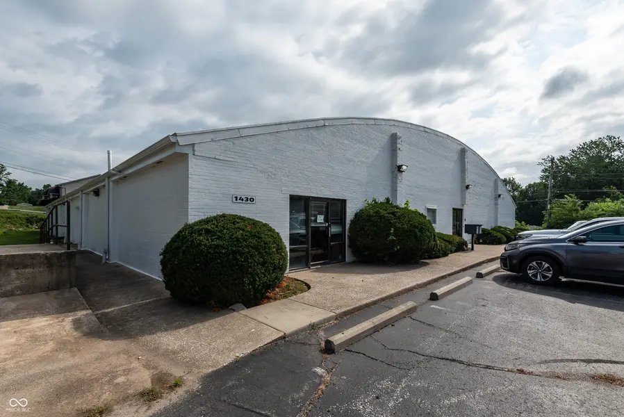 1430 N Willis DR, Bloomington, IN 47404
